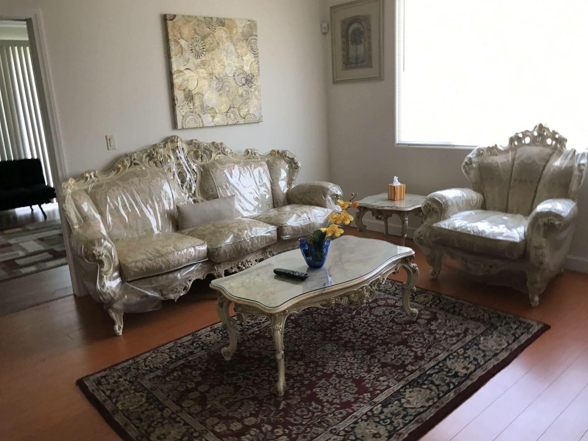 Fully Furnished Apartment In La Close To Beverly Hills Exteriör bild